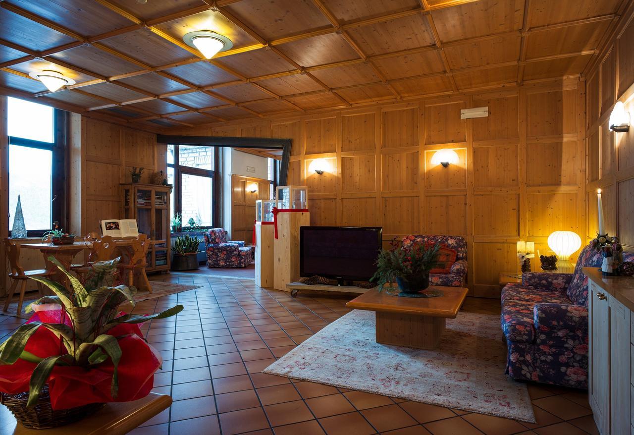 Antico Albergo Stella D'Italia Folgaria Luaran gambar