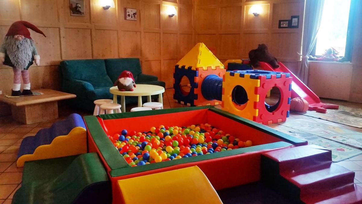 Antico Albergo Stella D'Italia Folgaria Luaran gambar